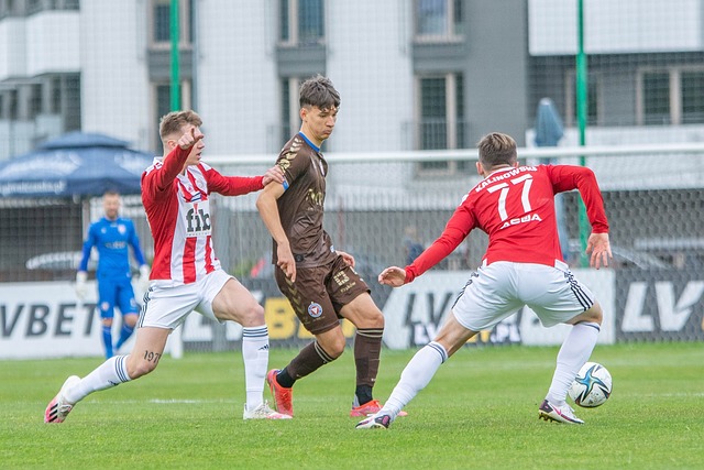 队防守的基 队防守的基